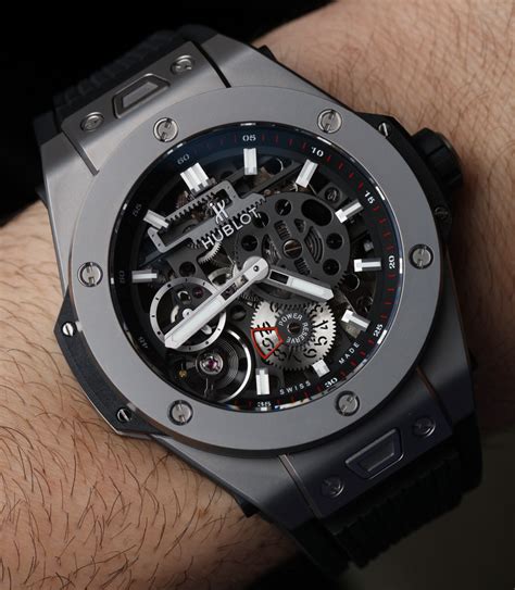 REVIEW: Hands On With The Hublot Big Bang Meca